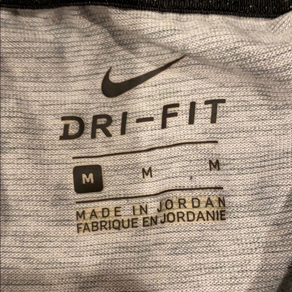 Youth nike tee - Picture 2 of 2